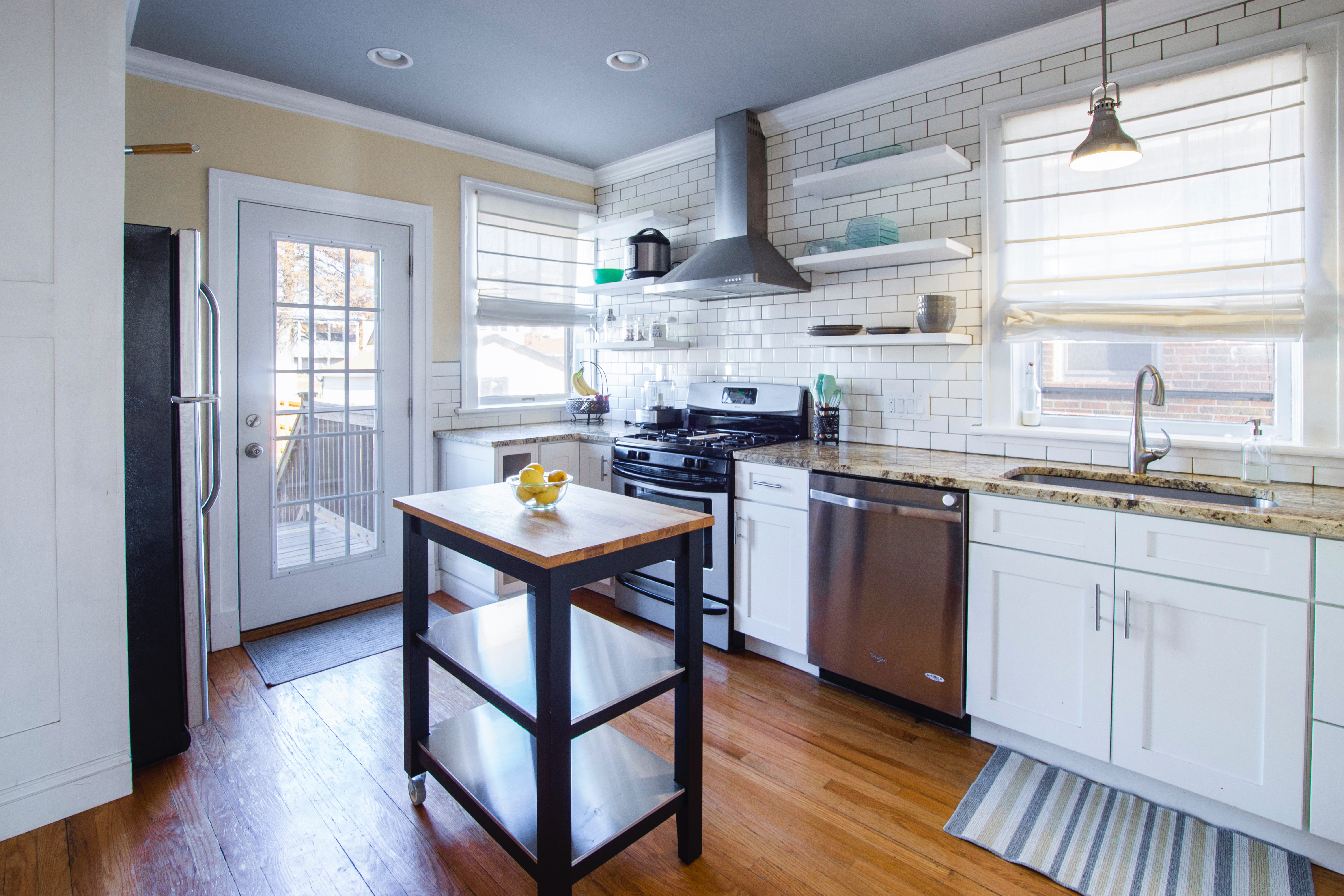 contemporary-indoors-inside-1757313
